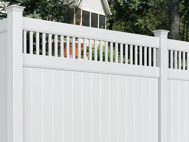 Photo of a white privacy vinyl fence