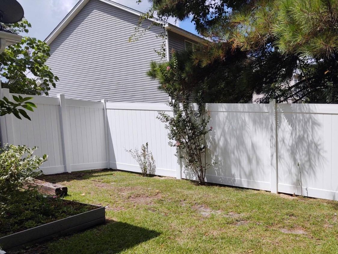 Photo of Vinyl fencing in Savannah, Georgia