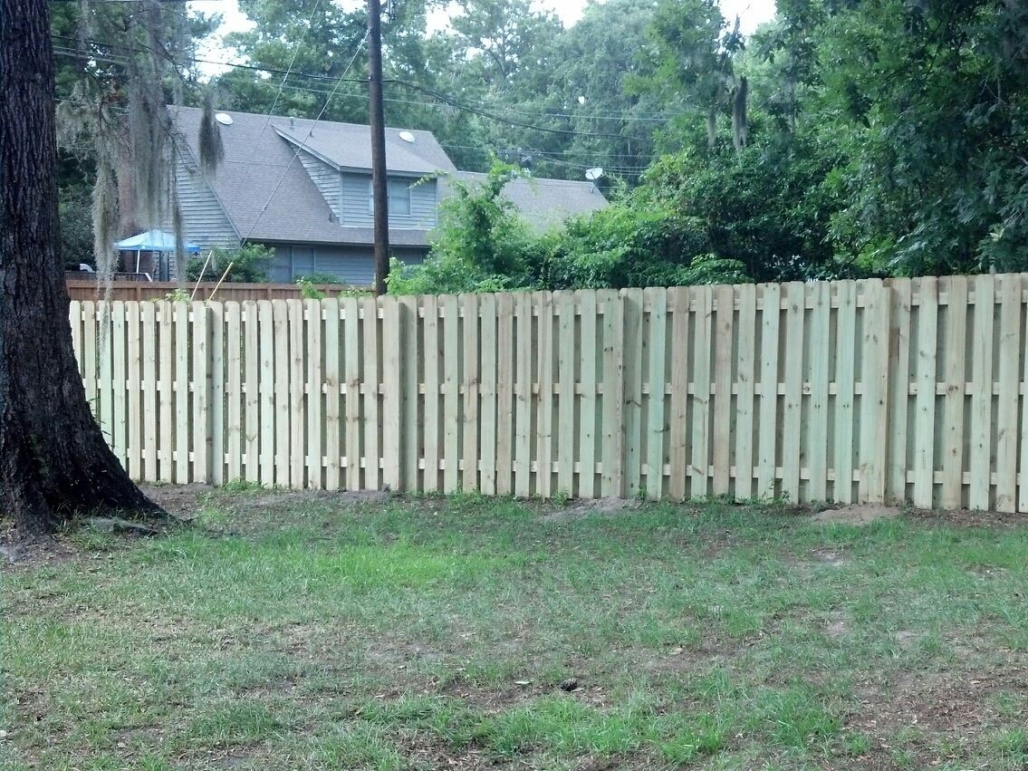 Photo of a wood fence in Savannah, Georgia