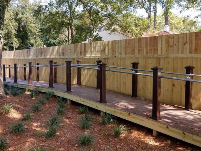 Hinesville GA stockade style wood fence