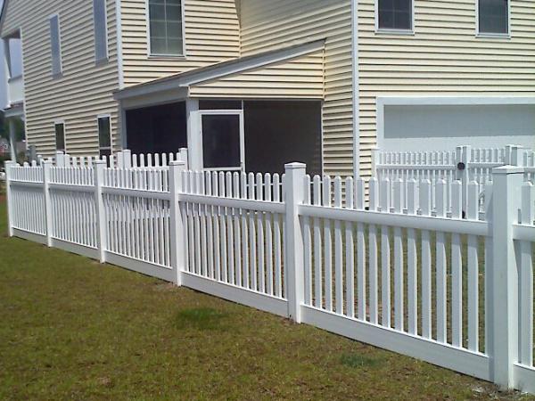 Hinesville Georgia residential fencing company