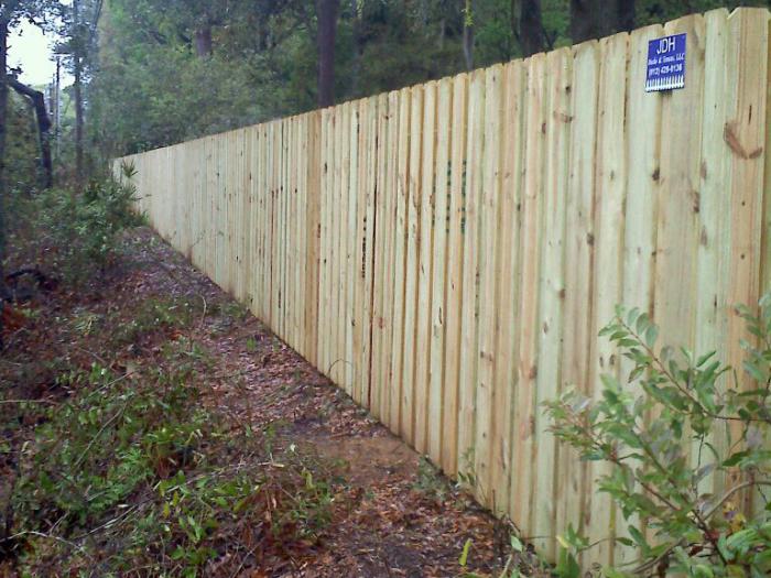 Richmond Hill GA stockade style wood fence