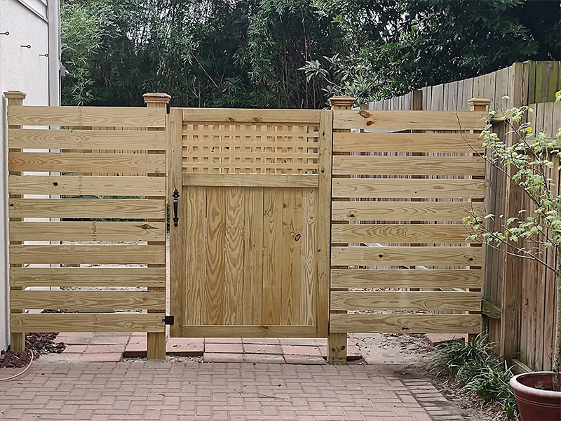 Wilmington GA horizontal style wood fence